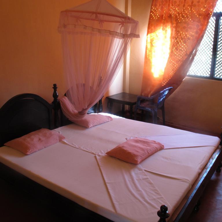 Shahira Hotel Nilaveli Pokoj fotografie