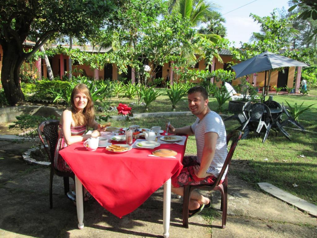 Shahira Hotel Nilaveli Exteriér fotografie